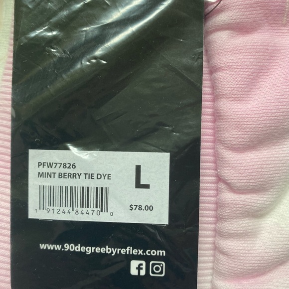 90 Degree Sweatsuit Set - Picture 8 of 11